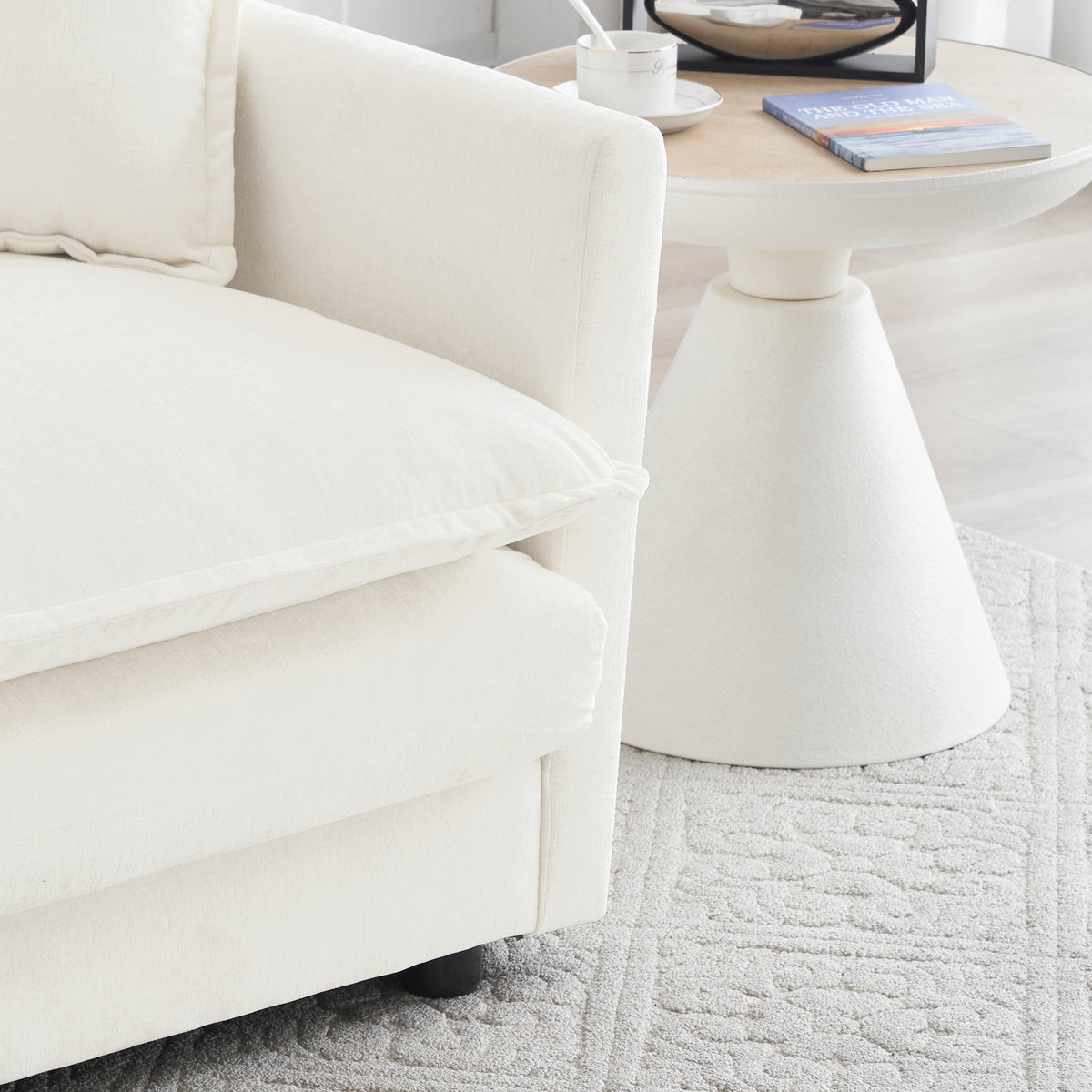 SIGNATURE 3-Piece Living Set – detail